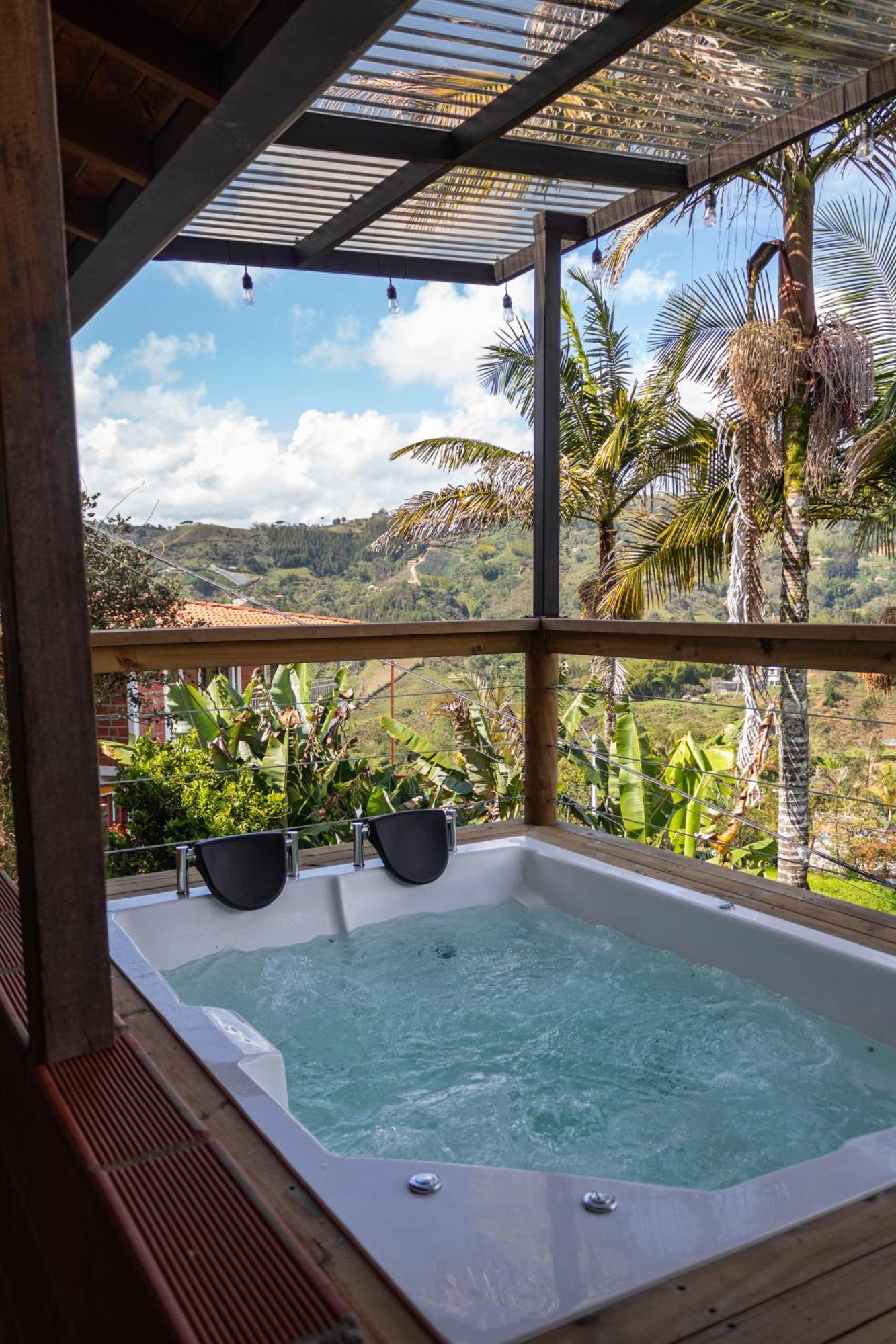 Mayka Cabanas Con Jacuzzi Guatapé Esterno foto