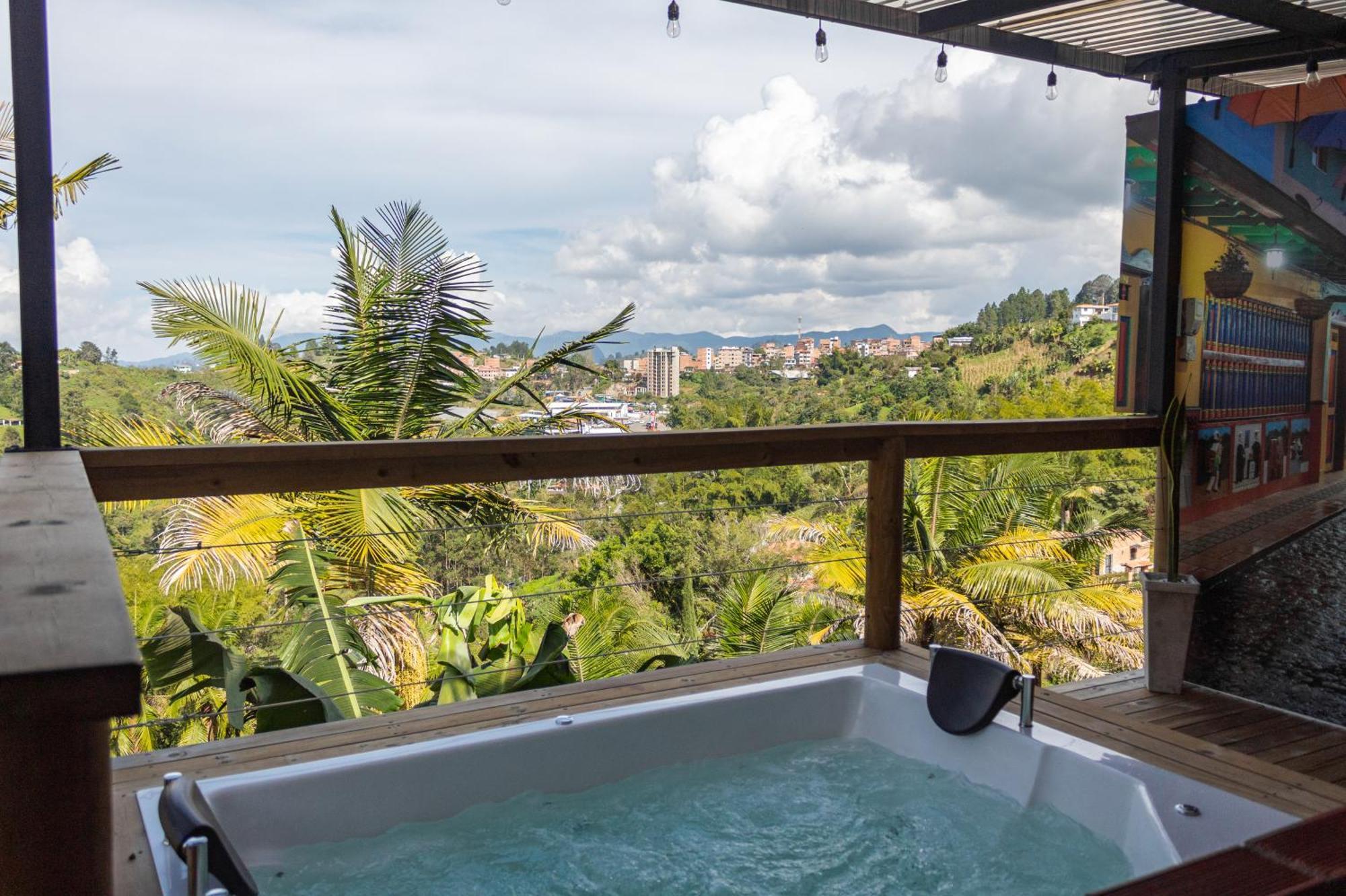 Mayka Cabanas Con Jacuzzi Guatapé Esterno foto